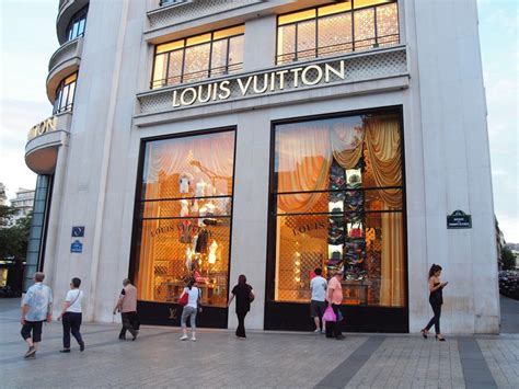 biggest louis vuitton store in paris|louis vuitton paris online store.